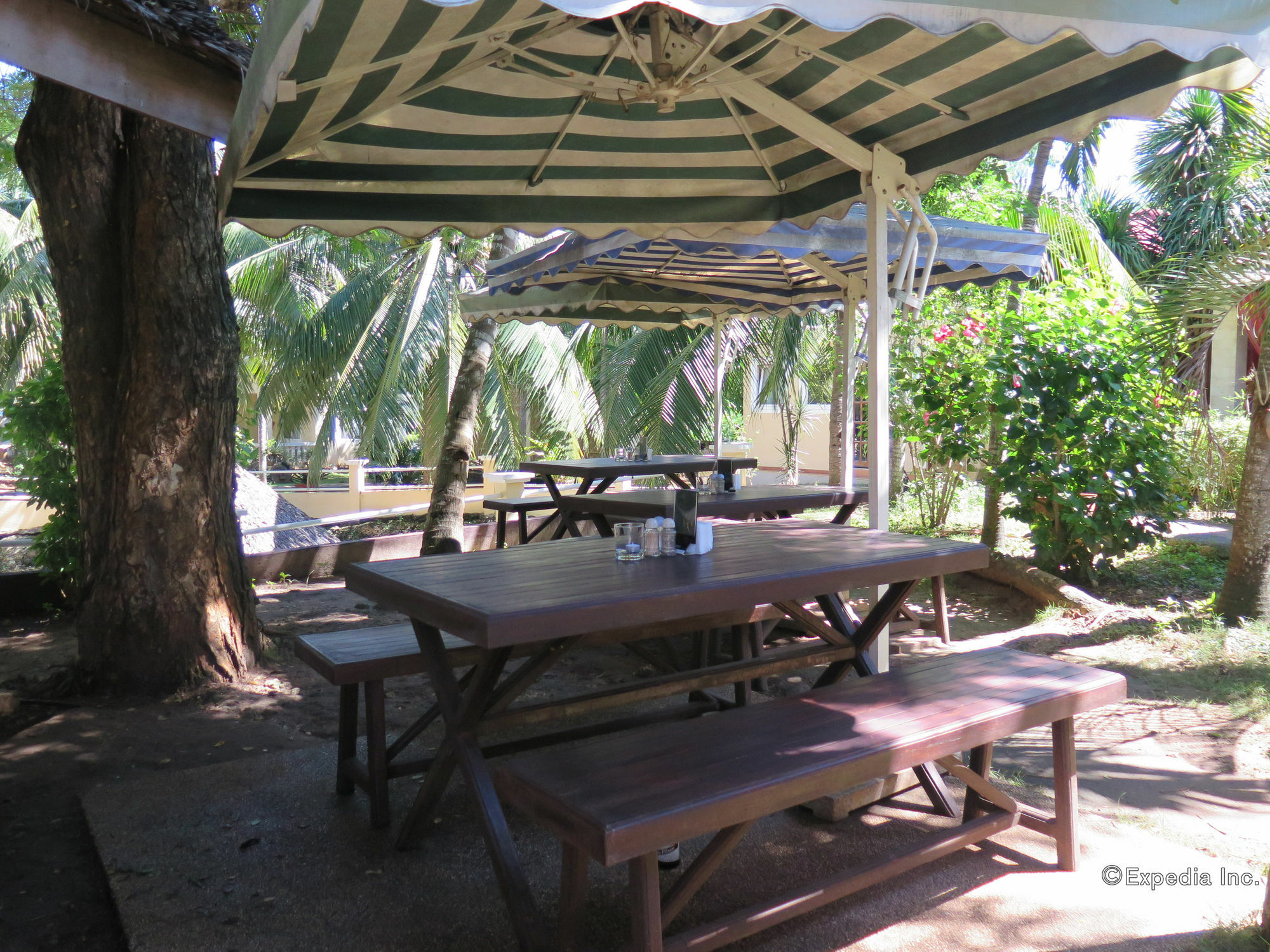 Sun Apartelle Panglao Exteriör bild
